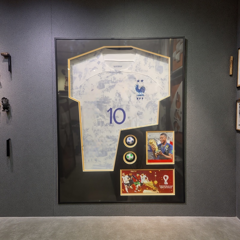 France No.10 jersey shadowbox with transparent interchangeable frame - football wall art decor