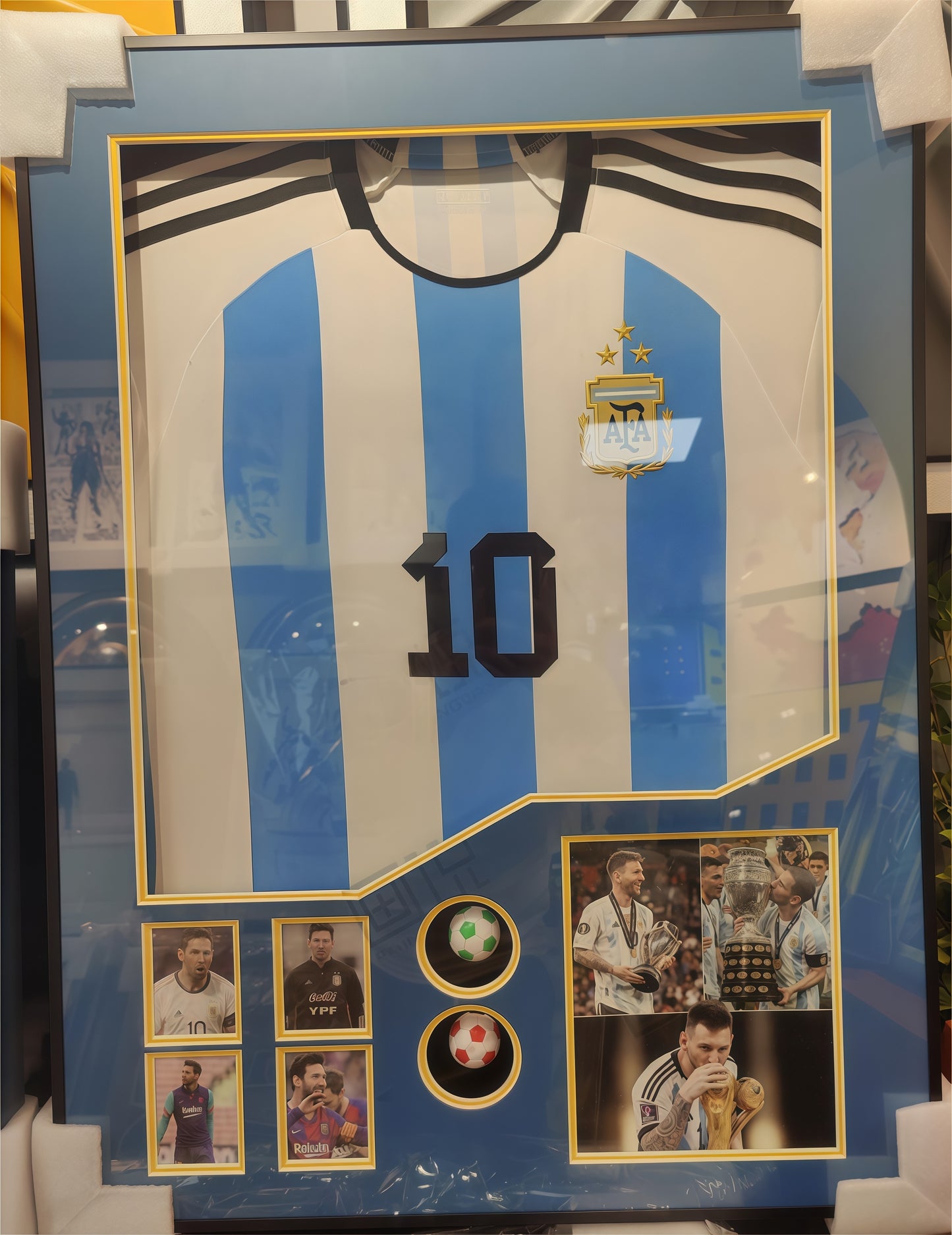Argentina No.10 Football Jersey Shadow Box – Customizable Openable Frame Wall Art